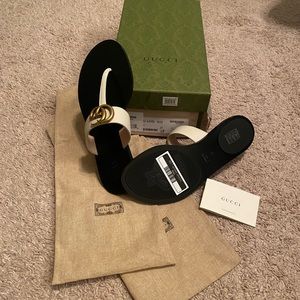 Gucci Shoes (sandals)